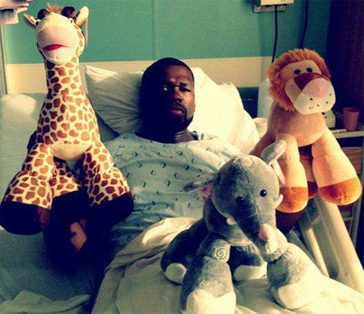 Рэпер 50 Cent в больнице. Фото: Twitter.com.