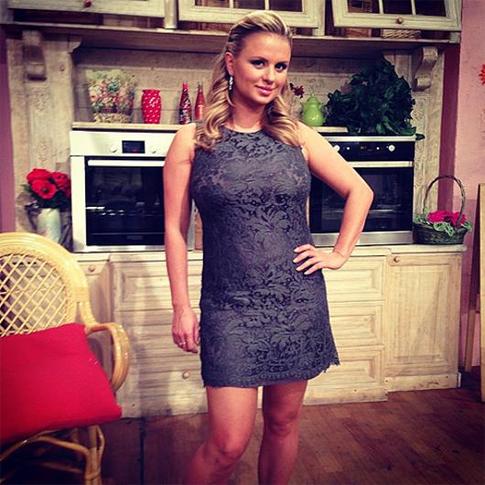 У Анны Семенович угнали машину