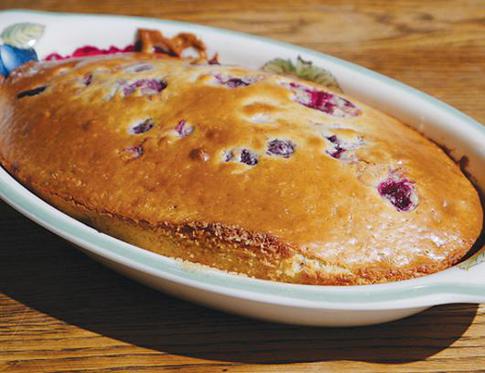 Клафути с ягодами