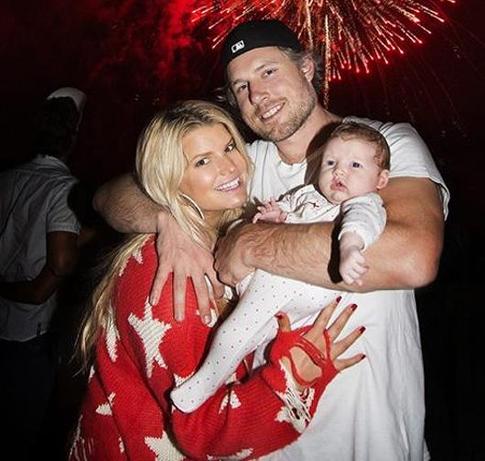 Джессика Симпсон показала личные фото