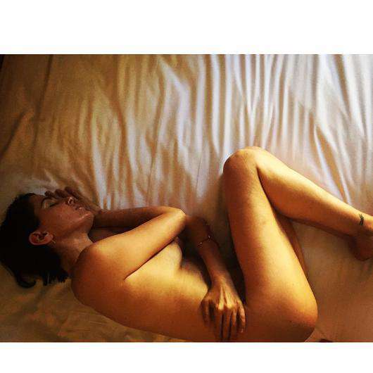 Сэди Фрост встретила пятидесятилетие обнаженной. Фото: социальные сети