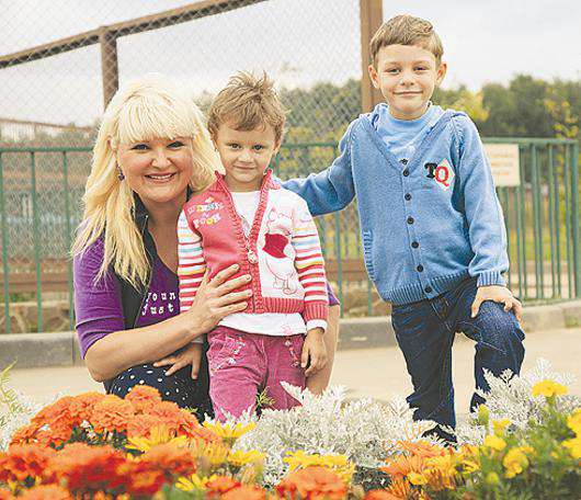 Маргарита Суханкина с детьми.