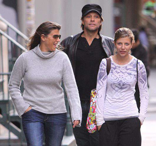 Джон Бон Джови с женой Доротеей Херли и дочерью Стефани Роуз. Фото: Rex Features/Fotodom.ru. 