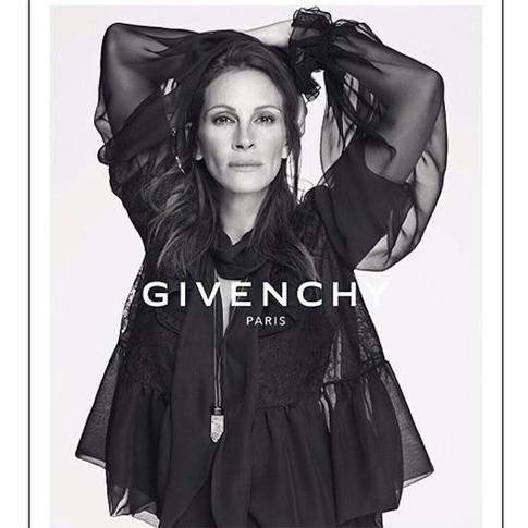 Джулия Робертс получила за рекламу Givenchy меньше миллиона долларов