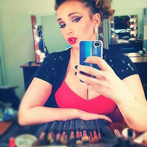 Анфиса Чехова собирает… резиновых уточек