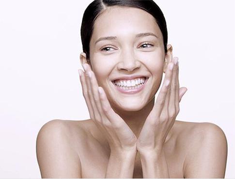 История бренда: Как компания Clarins стала фамильным бизнесом