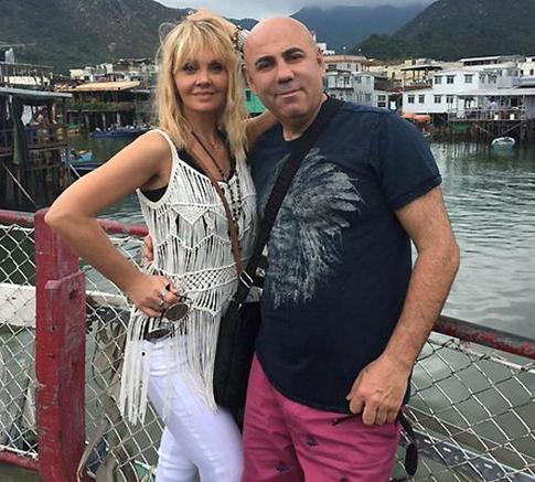 Неизвестные обстреляли квартиру Валерии и Пригожина