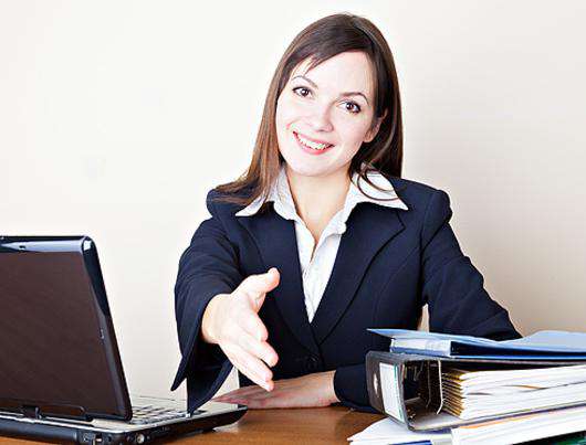 Как расположить к себе собеседника на переговорах? Фото: Lori.ru.