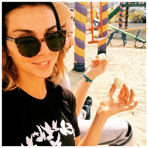 Анна Седокова призналась, что стала блондинкой