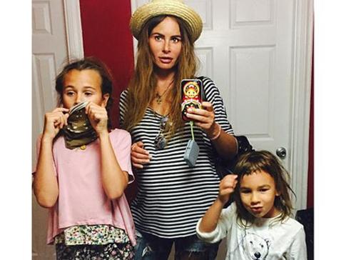 Саша Зверева намерена рожать со стилистом