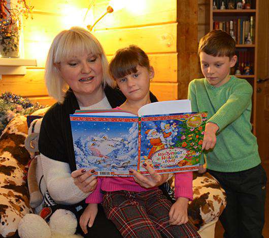 Маргарита Суханкина с детьми. Фото: материалы пресс-служб.