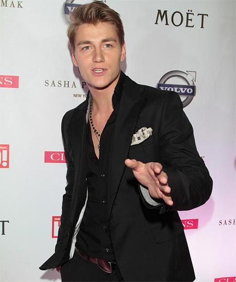 Алексея Воробьева будут лечить иглоукалыванием