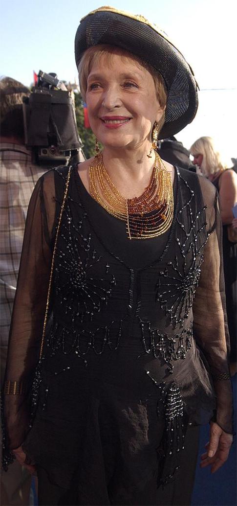 Клара Лучко: интервью под лай собаки