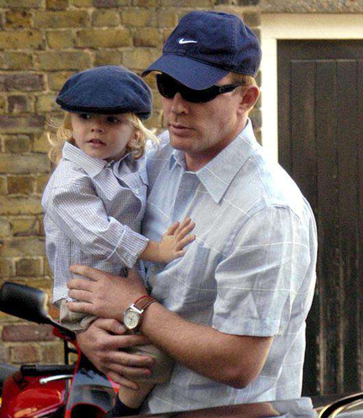 Гай Ричи с сыном Рокко. Фото: Sipa Press/Fotodom.ru.