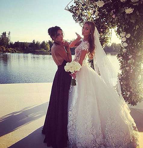 Говорят, что Лиза взяла фамилию мужа и стала теперь Петровой. Фото: Instagram.com/bryksina_liza.