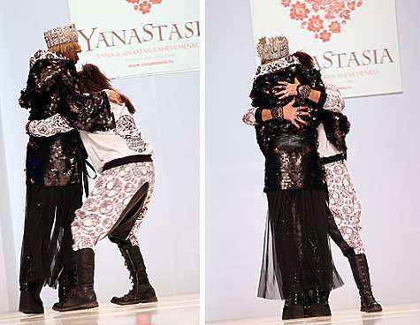 На показе YanaStasia Никита Джигурда попытался поднять на руки Сергея Зверева.