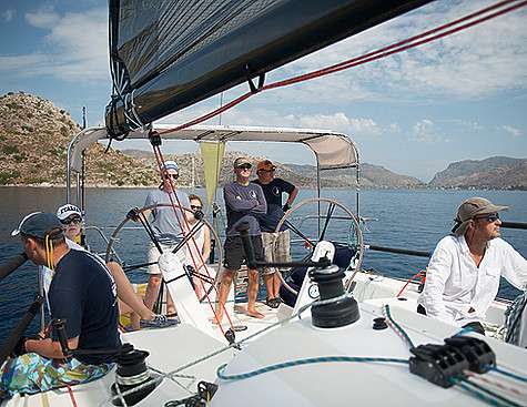 Вы научитесь не только управлять парусной яхтой, но и приобретете настоящих друзей. Фото автора. Вы научитесь не только управлять парусной яхтой, но и приобретете настоящих друзей. Фото автора.
