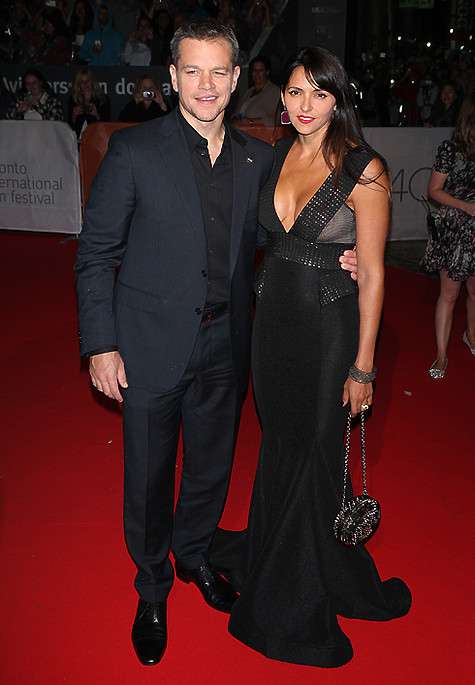 Свою супругу актер встретил в баре, где Лусиана работала официанткой. У пары четыре дочки. Фото: Rex Features/Fotodom.ru.