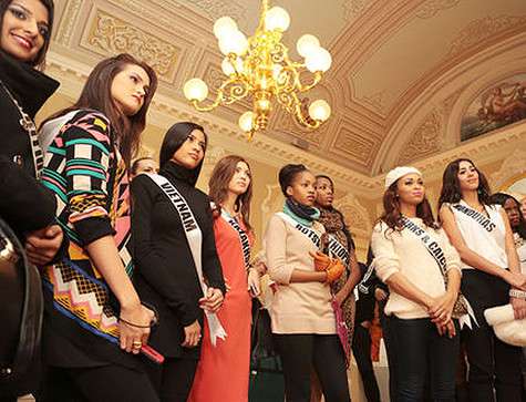 Участницы конкурса Мисс Вселенная-2013 в Москве. Фото: Наталья Мущинкина.