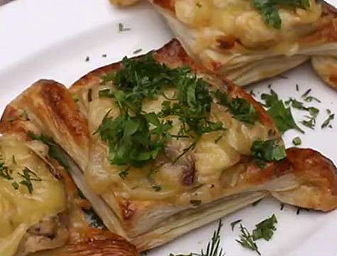 Пирожки «Куриные гнездышки». Фото: материалы пресс-служб.