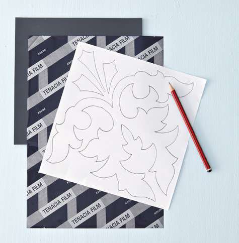 Потребуется 2 куска линолеума и один - картона. Фото: Camera Press/Fotodom.ru. Потребуется 2 куска линолеума и один - картона. Фото: Camera Press/Fotodom.ru.