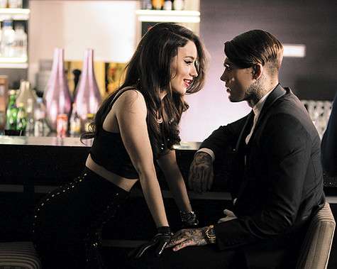 В новом клипе Виктории Дайнеко снялся Стивен Джеймс - очень популярная модель. Фото: материалы пресс-служб.