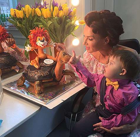 Bledans: «Торт номер 2 - наш любиимый мультик! Спасибо творцам!!!» Фото: Instagram.com/bledans.