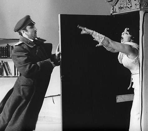 На съемках фильма «Интервенция» артистка познакомилась с Владимиром Высоцким. Он не раз навещал ее на даче во Внуково. Фото: Fotodom.ru. На съемках фильма «Интервенция» артистка познакомилась с Владимиром Высоцким. Он не раз навещал ее на даче во Внуково. Фото: Fotodom.ru.