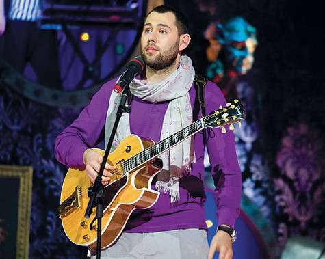 Коллекция гитар шоумена уже состоит из восьми инструментов. Фото: материалы пресс-служб.