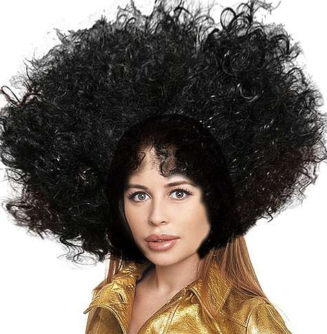 Mihalkova: «Нашла для себя идеальный салон! Я очень требовательно отношусь к мастерам по волосам, но здесь даже не требовалось подсказок, девочки всё сделали быстро и идеально, как будто знали что я хочу!» Фото: Instagram.com/mihalkova.