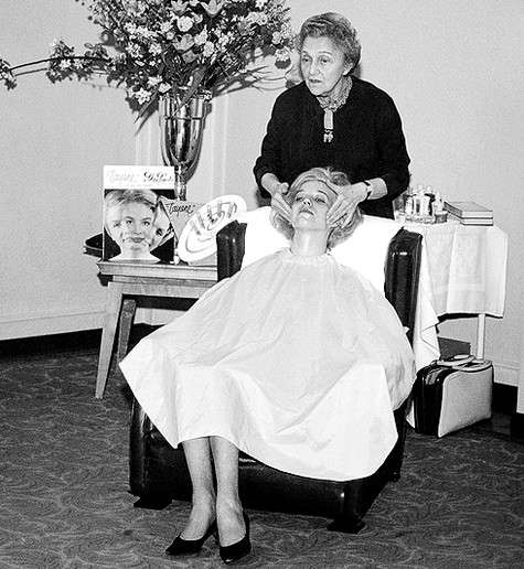 Методика, разработанная доктором Пайо для поддержания мышц лица в тонусе, получила название «Гимнастика для лица и шеи» и приобрела всемирную известность. Фото: материалы пресс-служб.