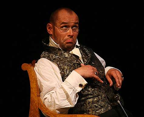 Прослужив восемнадцать лет в театре «Сатирикон», Максим решил покинуть сцену. Фото: личный архив Максима Аверина.