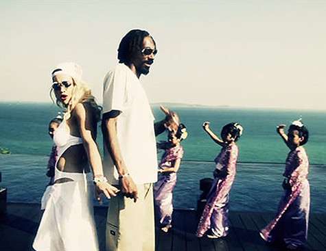 Для съемок были приглашены тайские танцовщицы. Фото: Instagram.com.