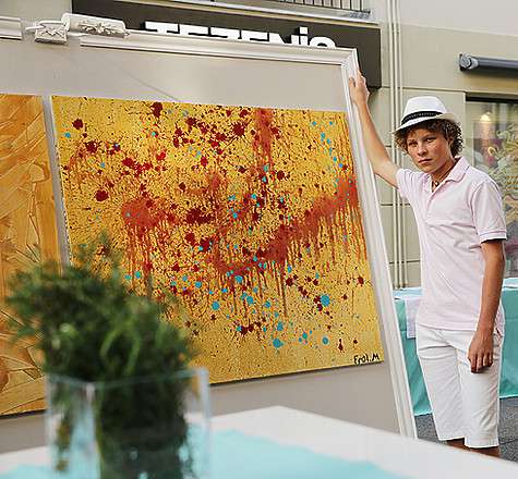 Сын Александра Малинина устроил выставку своих картин в Италии. Фото: личный архив певца.