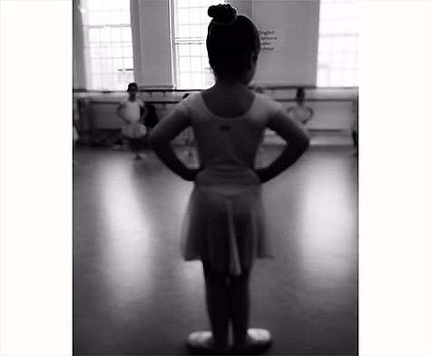 Дочка Виктории Бекхэм Харпер занялась балетом. Фото: Instagram.com/victoriabeckham.