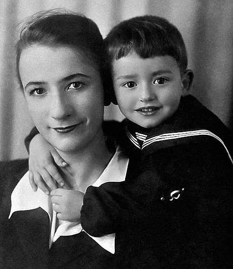 Будущий музыкант Саша Фрадкин. Фото: Instagram.com.