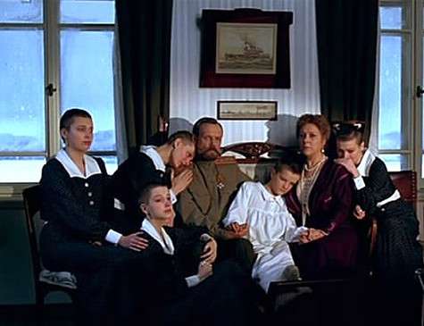 Роль в фильме «Романовы. Венценосная семья» актер считает одной из своих лучших работ. Фото: www.kinopoisk.ru.
