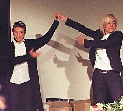 Светлана Сурганова и Светлана Иванникова после премьеры спектакля. Фото: Instagram.com.