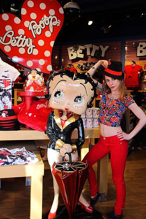Сувенирный магазин Бетти Буп. Фото: материалы пресс-служб.