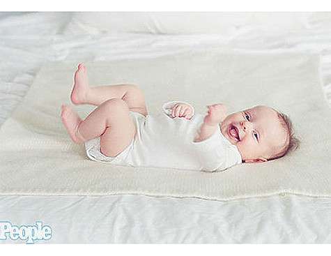 По словам Кристины Агилеры, ее дочь Саммер Рэйн много смеется сама и заставляет смеяться других. Фото: www.people.com.