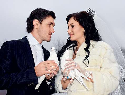 Жирковы сыграли свадьбу, когда Инна ждала своего первенца Дмитрия. Фото: Геннадий Черкасов.