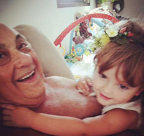 Машенька с любимым прадедушкой, народным артистом России Михаилом Яковлевичем Капланом. Фото: Instagram.com/makarskie.