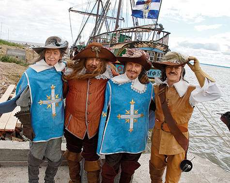 Квартет лихих мушкетеров, похулиганил не только на съемочной площадке, но и в жизни. Фото: личный архив. Квартет лихих мушкетеров, похулиганил не только на съемочной площадке, но и в жизни. Фото: личный архив.