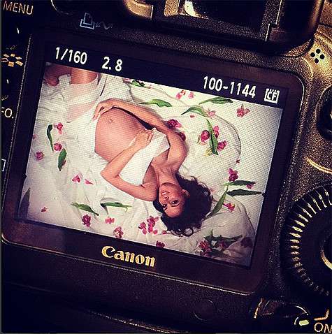Полина Диброва на последних месяцах беременности поучаствовала в романтической съемке. Фото: Instagram.com/polinadibrova.