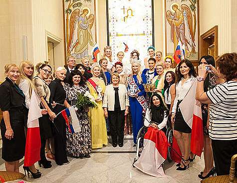 Президент Мальты Мария Луиза Колейро Прека и участницы фестиваля «QUEEN OF THE PLANET». Фото: материалы пресс-служб. Президент Мальты Мария Луиза Колейро Прека и участницы фестиваля «QUEEN OF THE PLANET». Фото: материалы пресс-служб.