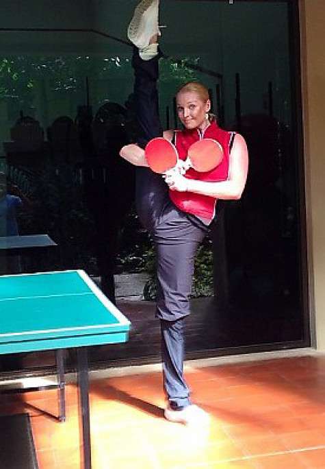 ...на спортивной площадке. Фото: Instagram.com.