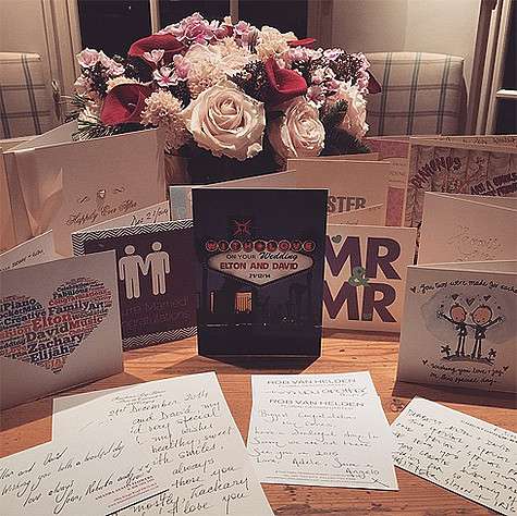 В своем микроблоге Элтон Джон поблагодарил друзей за многочисленные поздравления. Фото: Instagram.com/eltonjohn.