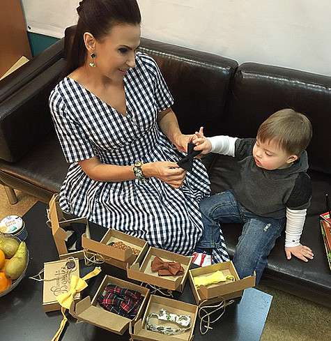 Bledans: «Какую бабочку выберет на свой завтрашний праздник». Фото: Instagram.com/bledans.