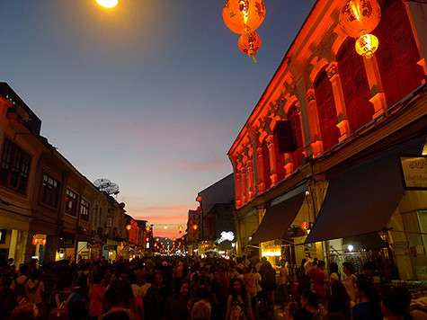 Фестивали в Пхукет-тауне собирают громадное количество гостей, хотя массовый турист даже и не догадывается, что совсем рядом шумит-бурлит такая красочная жизнь.