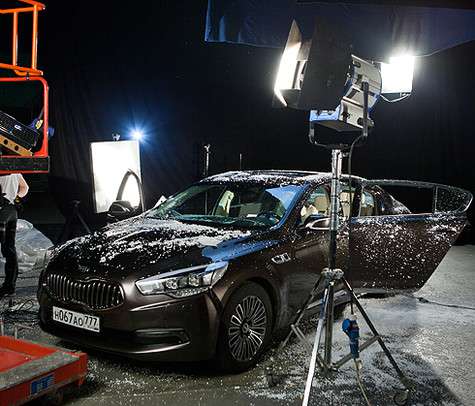 После съемок клипа машину певца пришлось отвезти в автосервис. Фото: материалы пресс-служб.